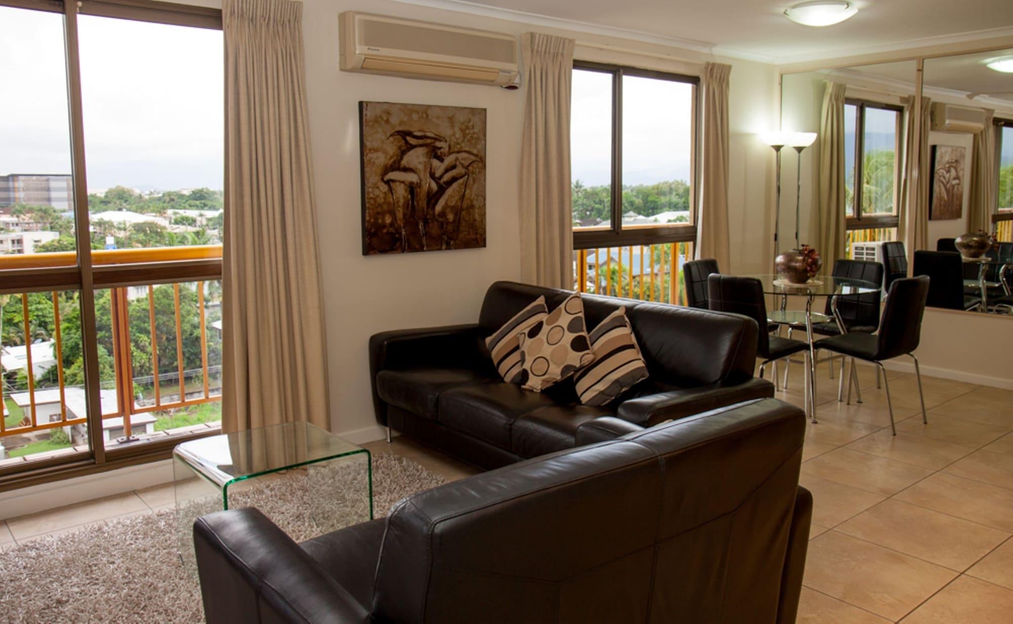 Coral Towers Holiday Suites Cairns Zewnętrze zdjęcie