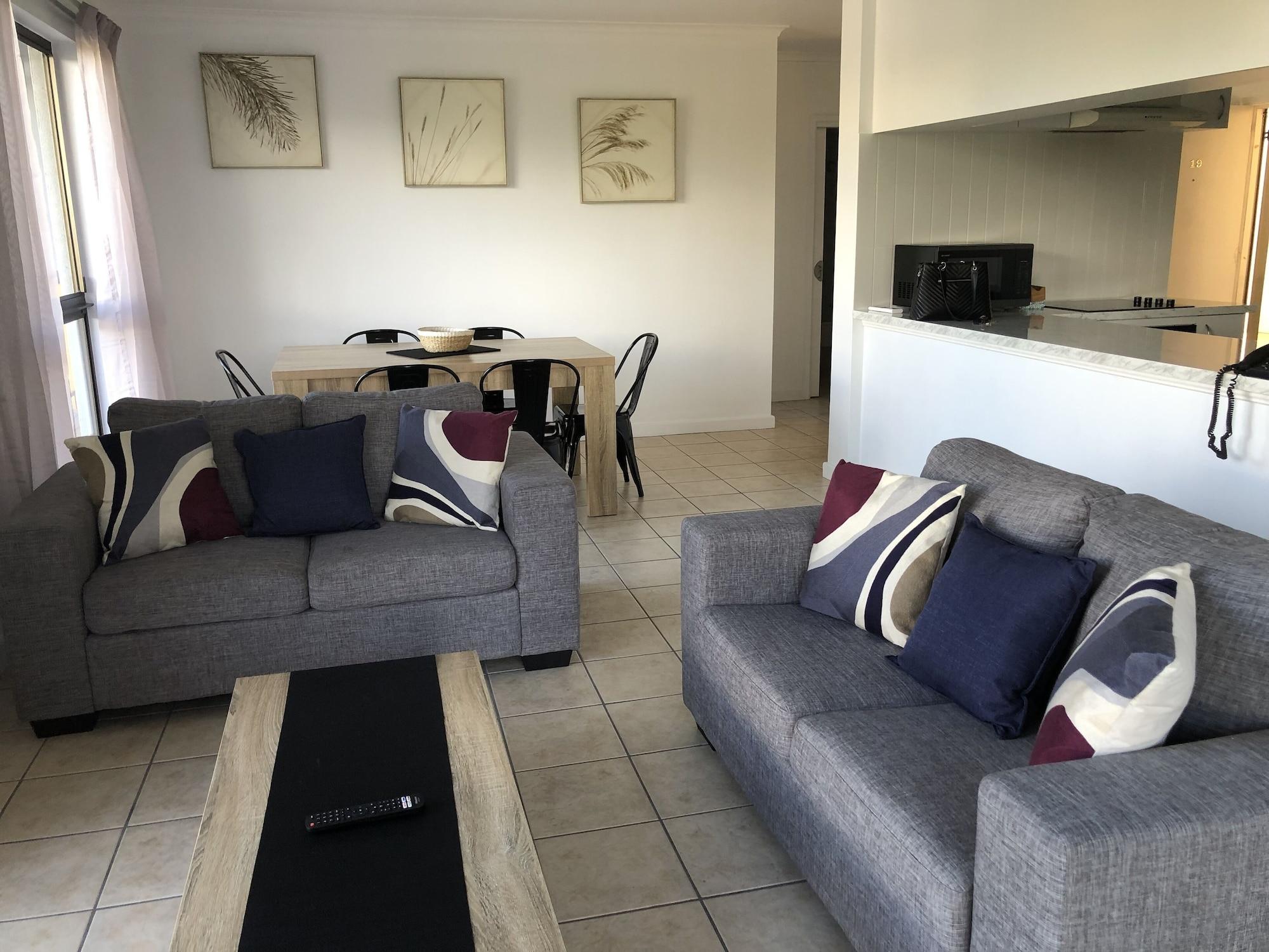 Coral Towers Holiday Suites Cairns Zewnętrze zdjęcie