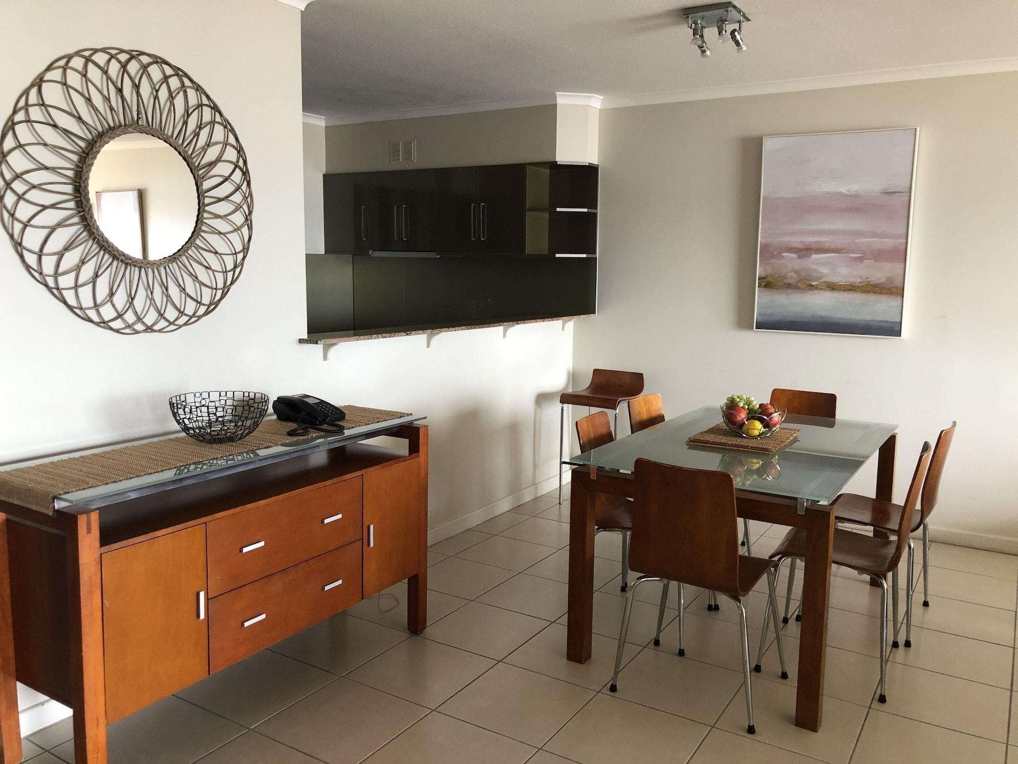 Coral Towers Holiday Suites Cairns Zewnętrze zdjęcie