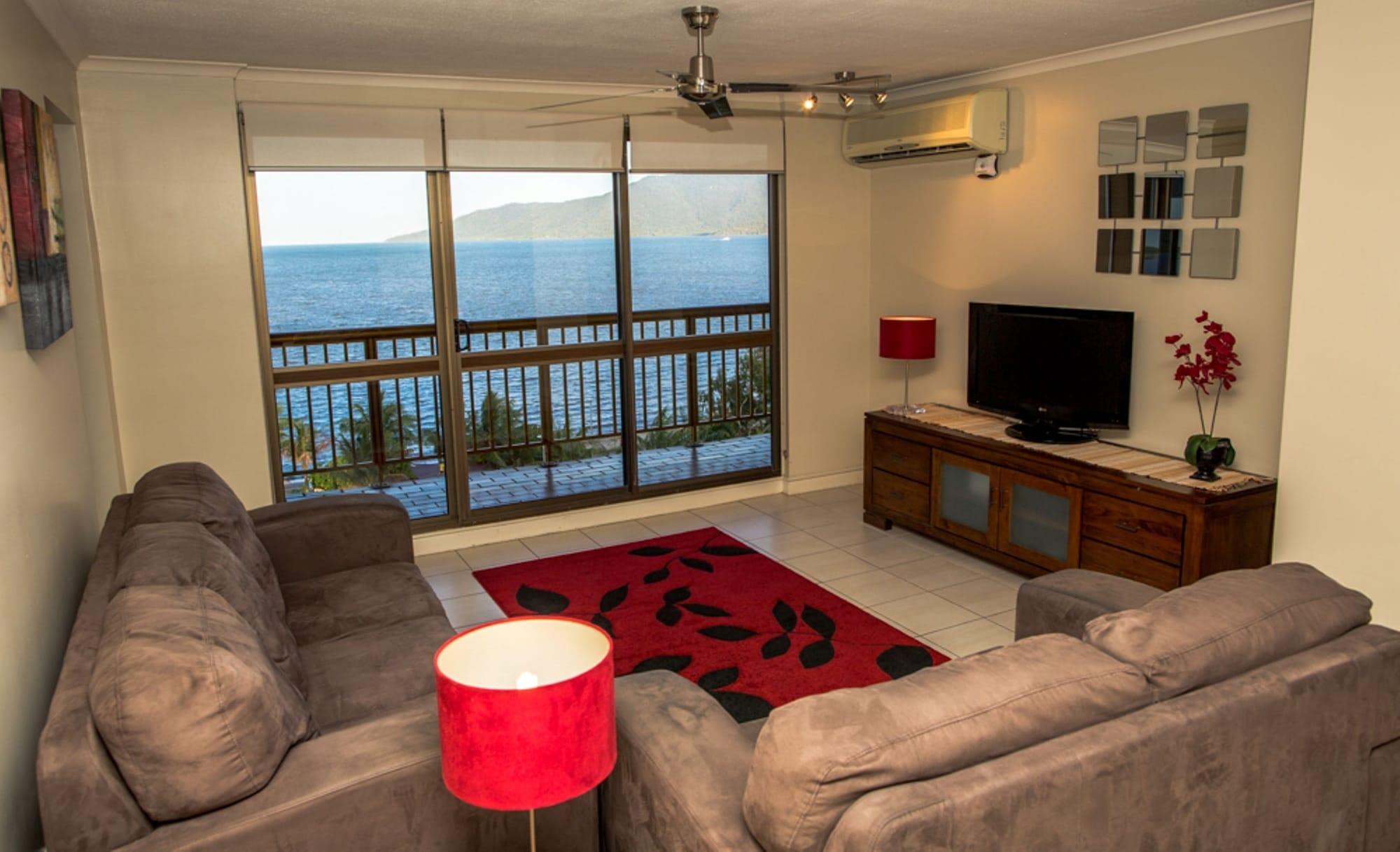 Coral Towers Holiday Suites Cairns Zewnętrze zdjęcie