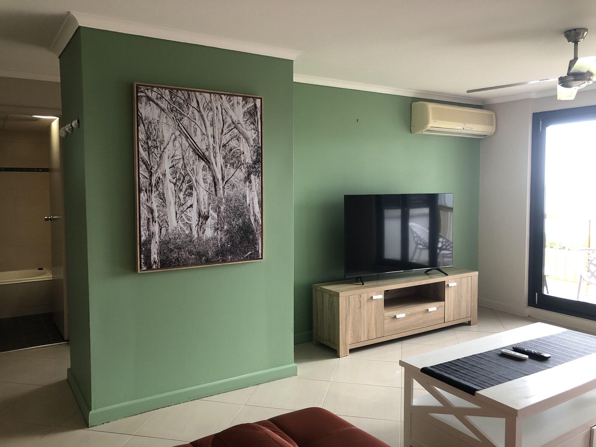 Coral Towers Holiday Suites Cairns Zewnętrze zdjęcie