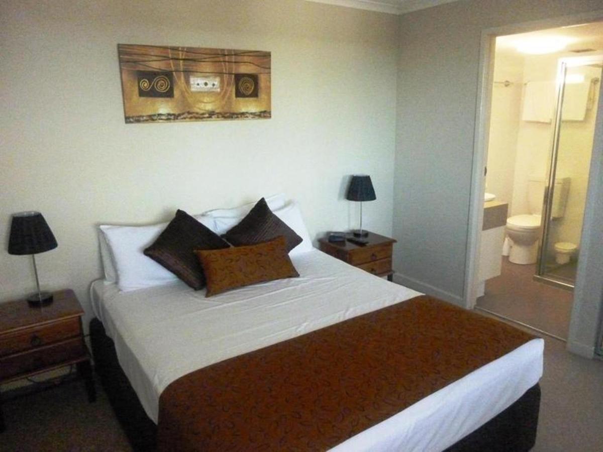 Coral Towers Holiday Suites Cairns Zewnętrze zdjęcie